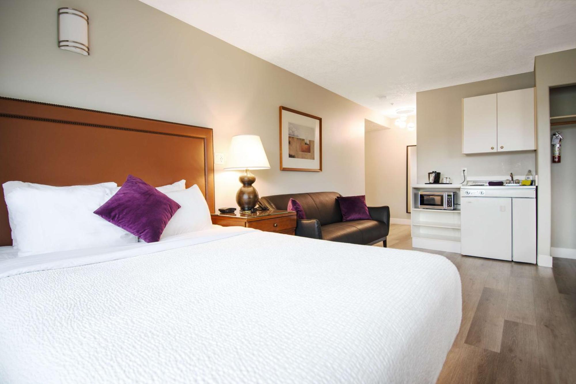 Coast Parksville Hotel Екстериор снимка