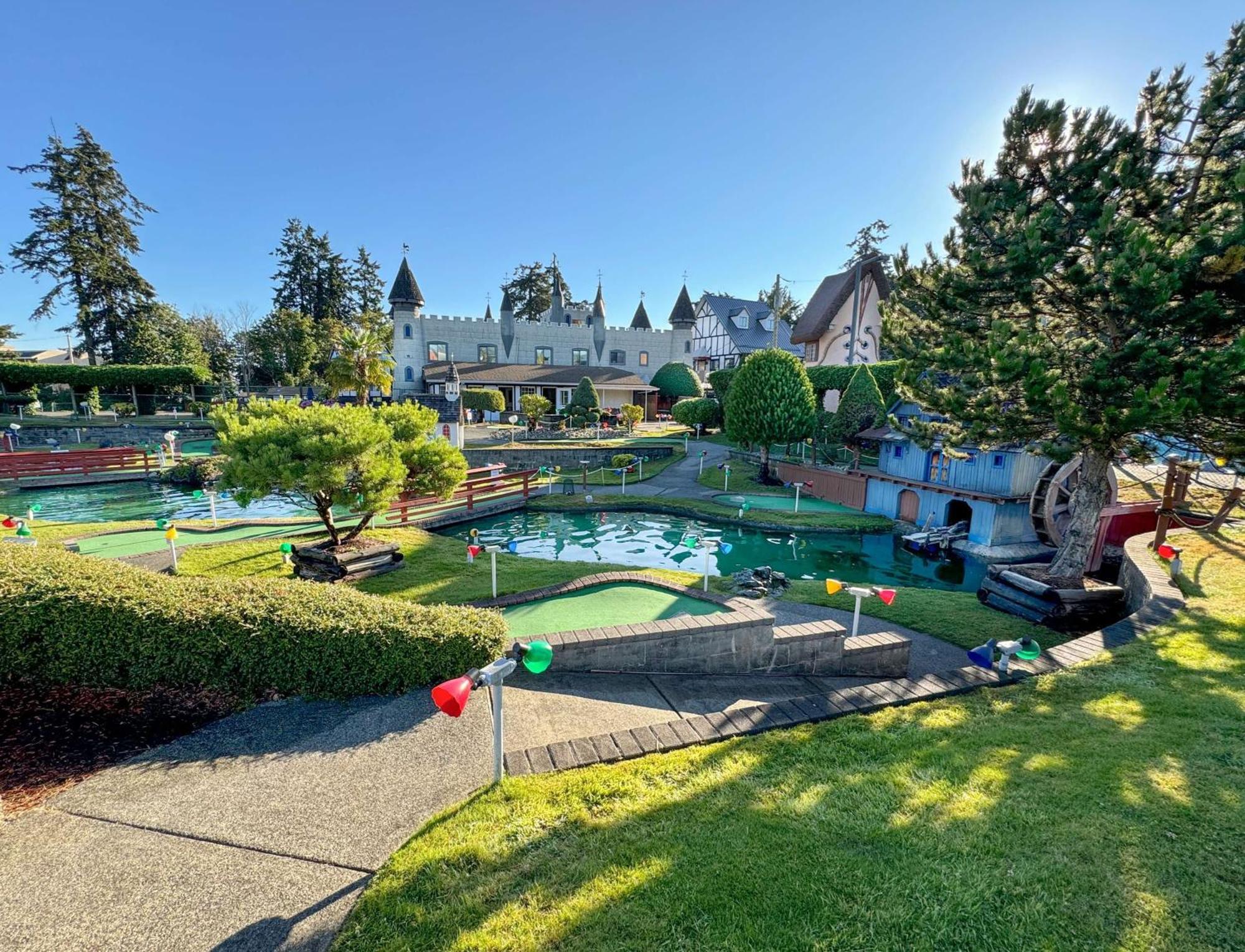 Coast Parksville Hotel Екстериор снимка