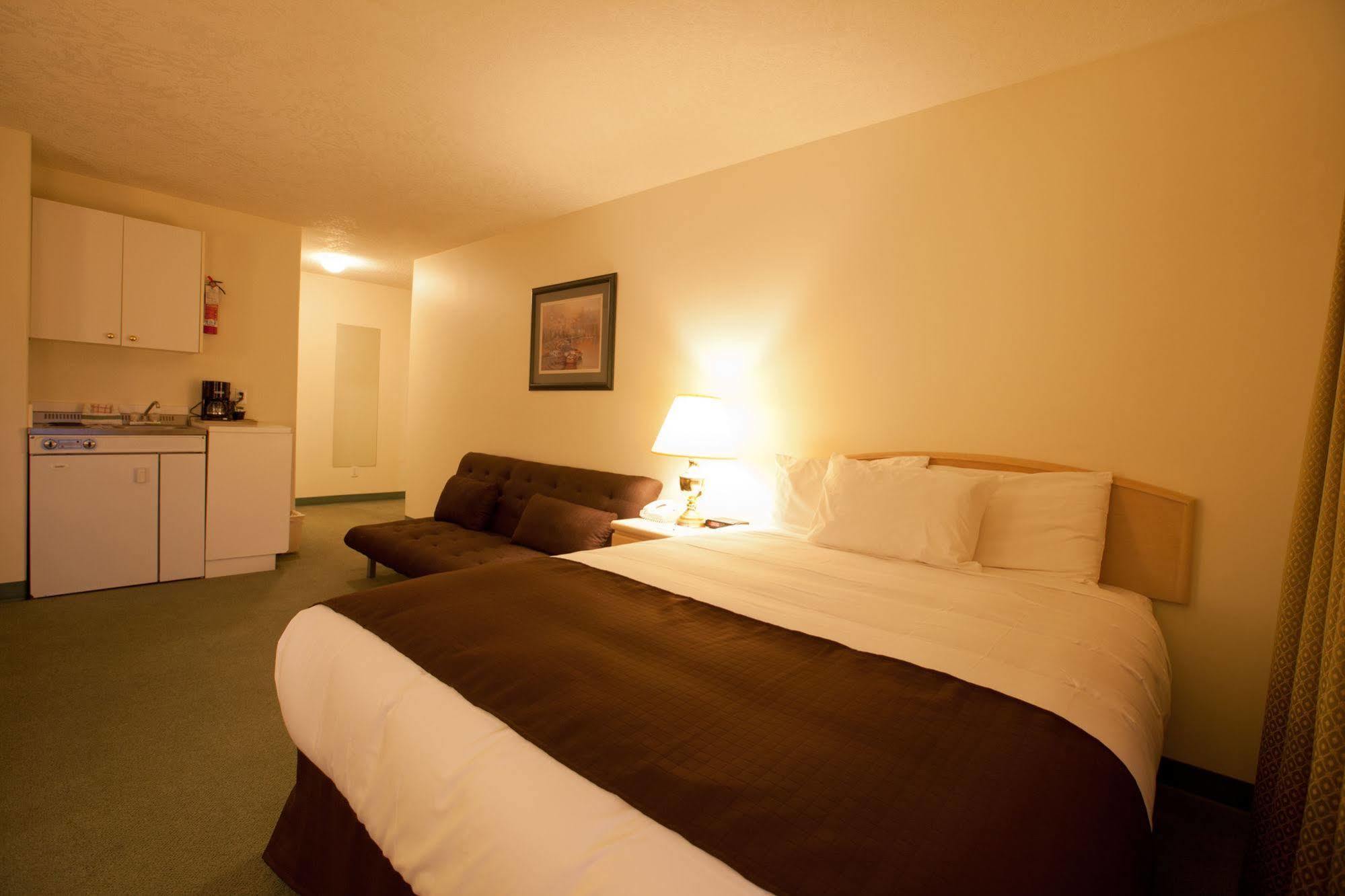 Coast Parksville Hotel Екстериор снимка
